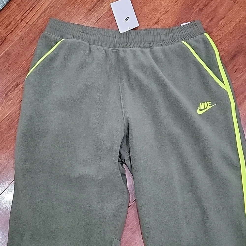 NWT Men's Nike fleece pants - Picture 2 of 10